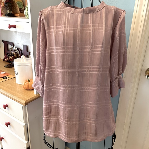 Silky Blouse - Picture 1 of 12